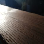 Padomi, kā mājas apstākļos izgatavot dedzinātos apdares dēļus pašu spēkiem